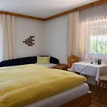 Bed & Breakfast Familiengasthof St. Wolfgang 3*