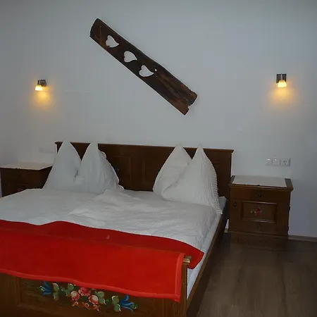 Frühstückspension Familiengasthof St. Wolfgang 3*