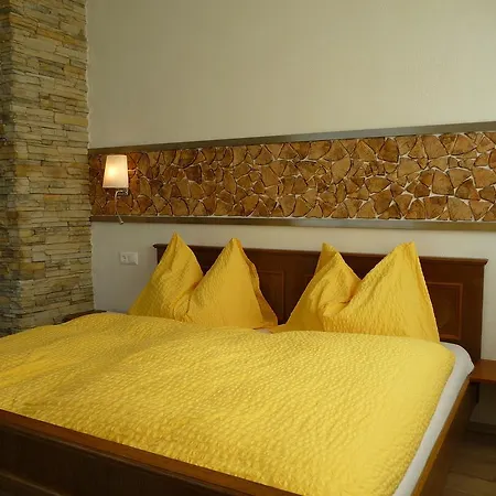 Bed & Breakfast Familiengasthof St. Wolfgang 3*